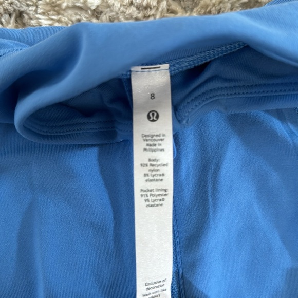 It’s a Rulu Run Cropped 1/2 Zip - Picture 8 of 10